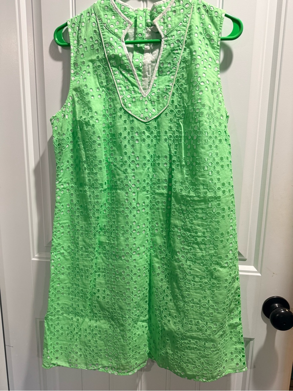 Gorgeous Crown & Ivy Eyelet Shift Dress